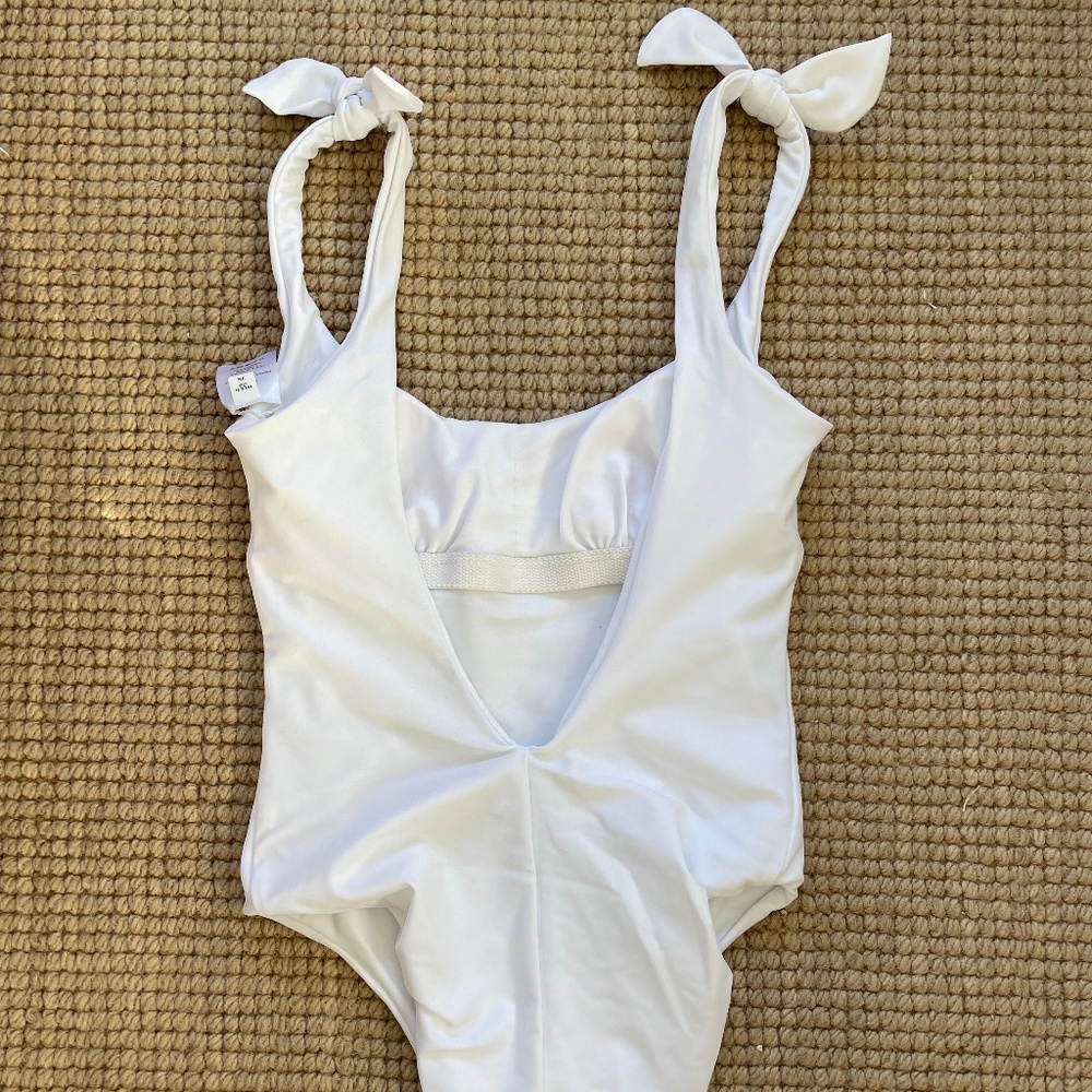 Veronica Beard swimsuit XS brand new with tag